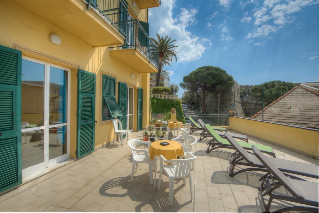 Hotel Deutsche Familien Finale Ligure Εξωτερικό φωτογραφία