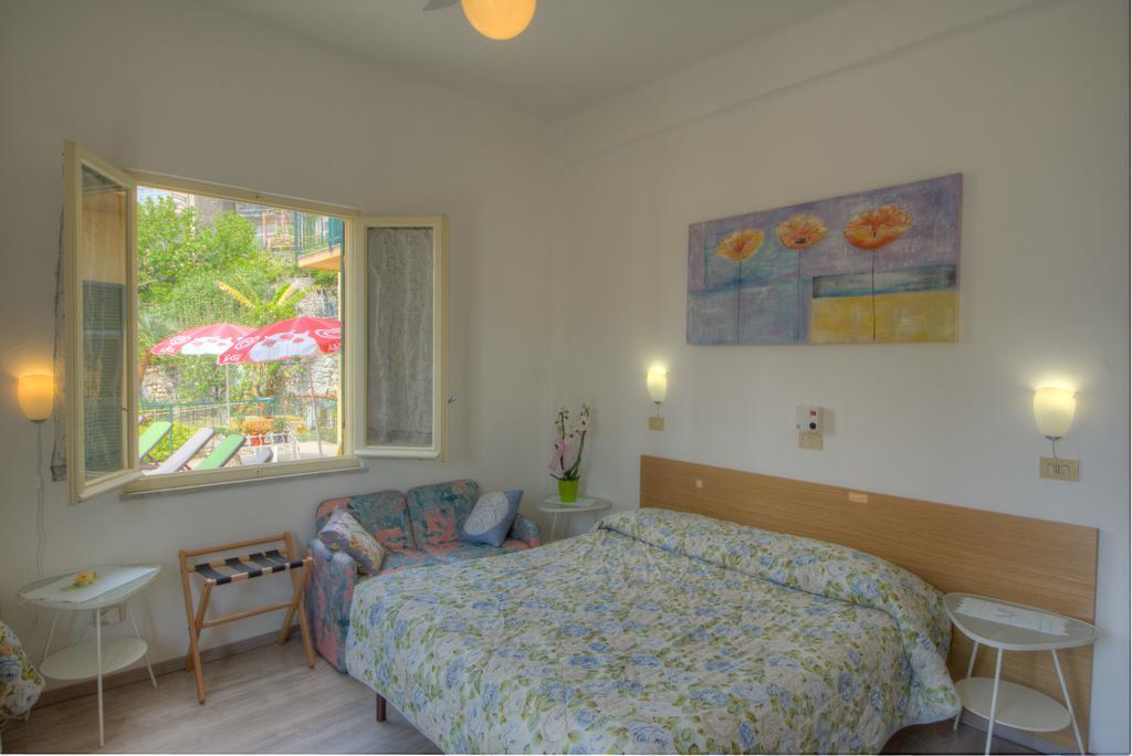 Hotel Deutsche Familien Finale Ligure Εξωτερικό φωτογραφία